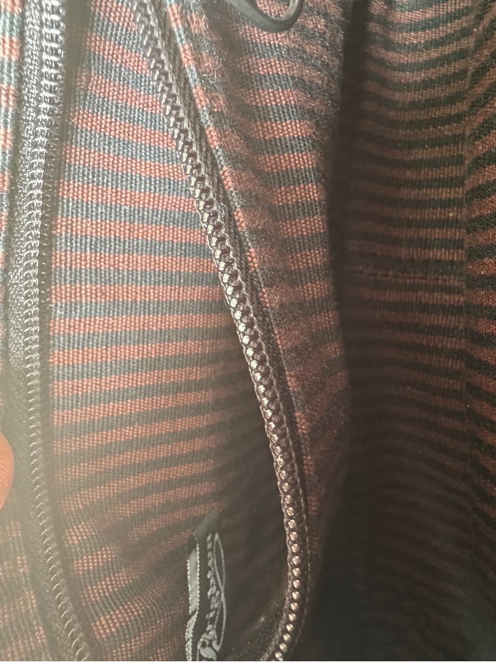 Y2K Vintage Brighton Small Black and Dark Brown Grainy Leather Shoulder Bag - Picture 7 of 12